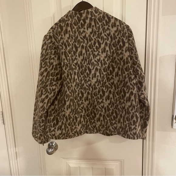 Chico's Cheetah Print Jacket Size: 3 - Only Worn Once! ☀️ Limited Edition ! - Picture 7 of 12
